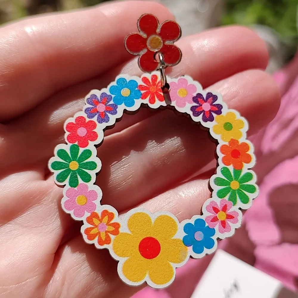 NWT pushing up daisies round drop earrings red☀️☀️ CCO sale - Picture 3 of 3